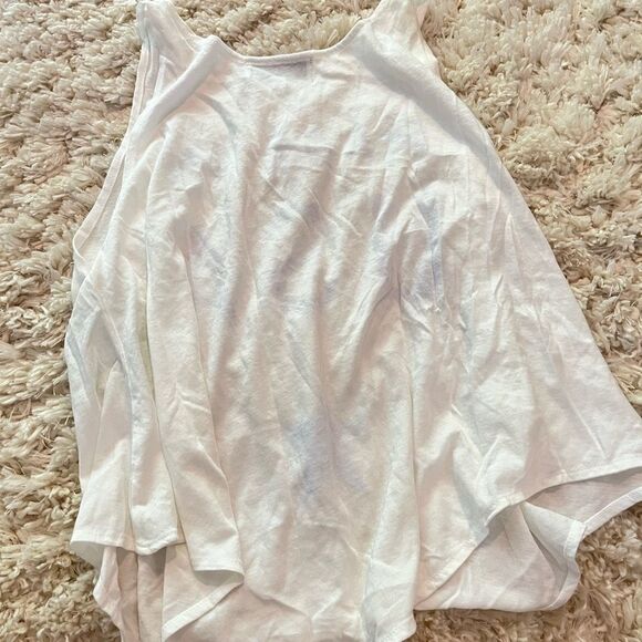 New Wildfox white made in the USA tank top - Picture 3 of 5